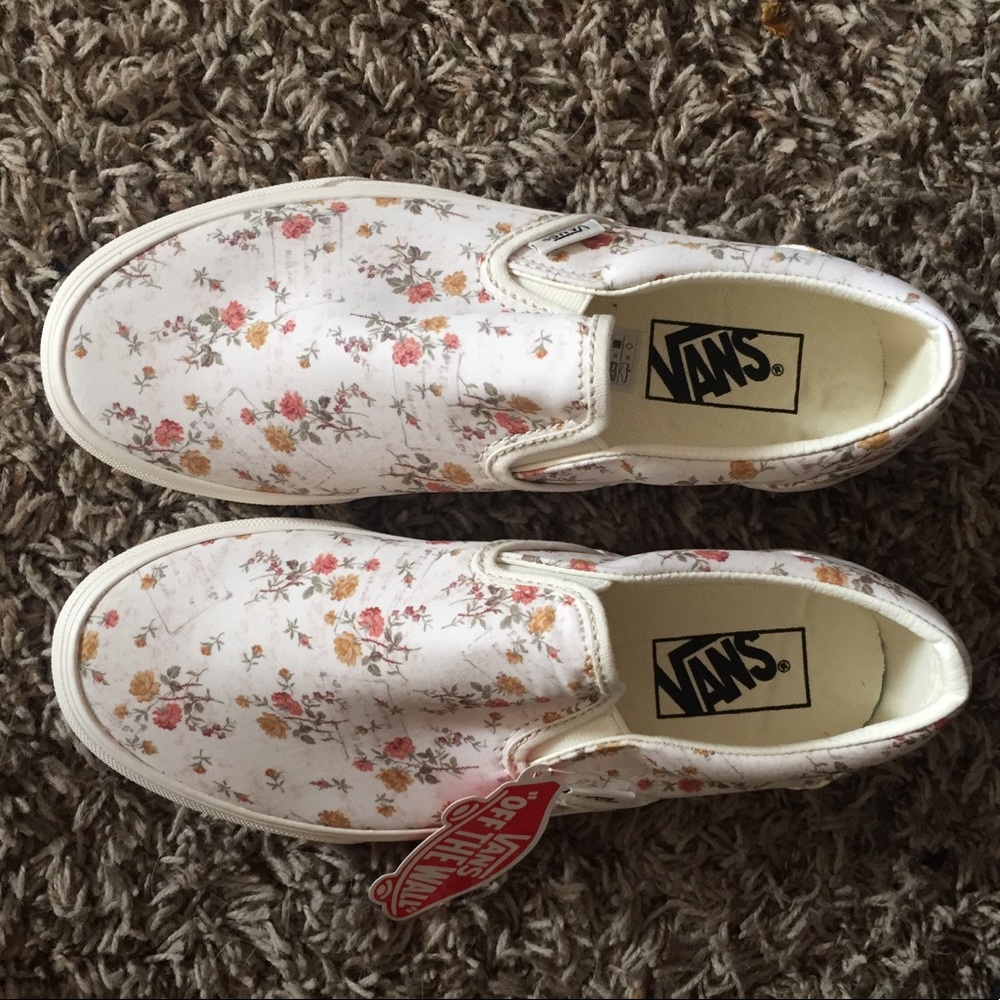 women’s floral slip on vans